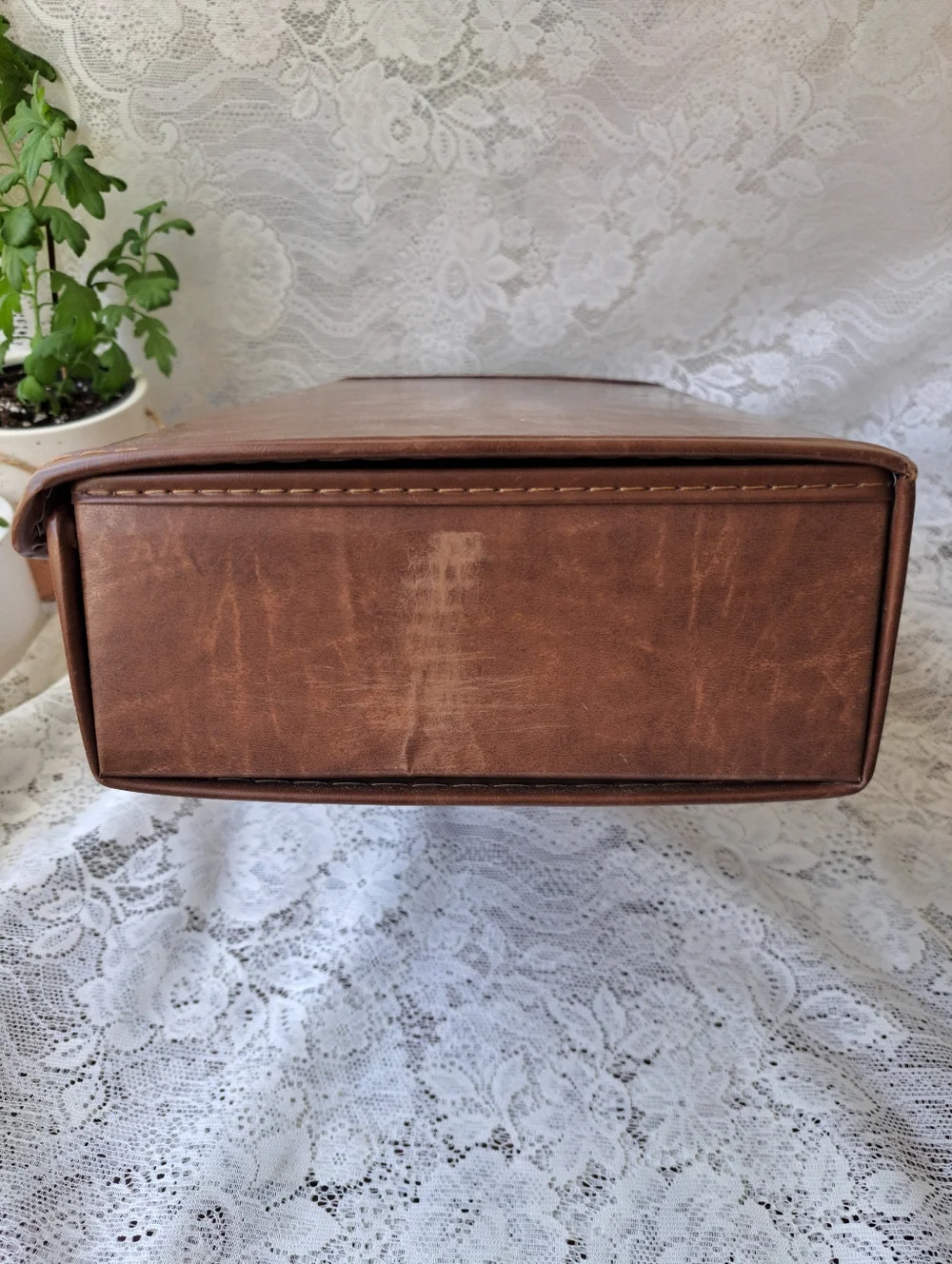 Vintage 80s Vinyl Audio Cassette Tape Storage Case Made In USA 24 Tape Capacity